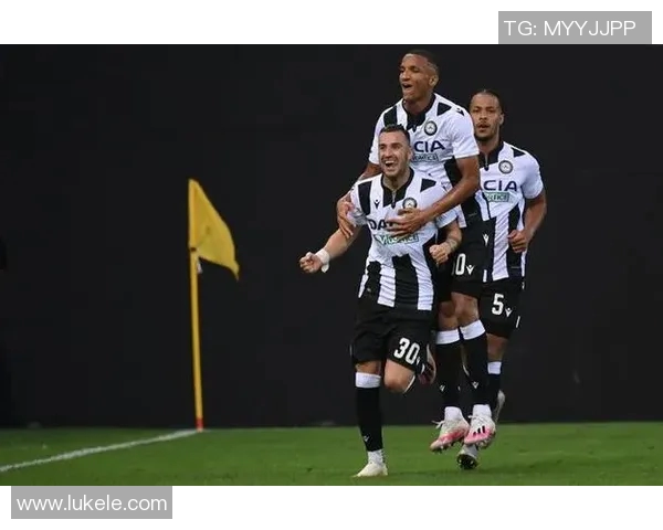 卡利亚里主场迎战克罗托内争夺意乙联赛关键三分之战