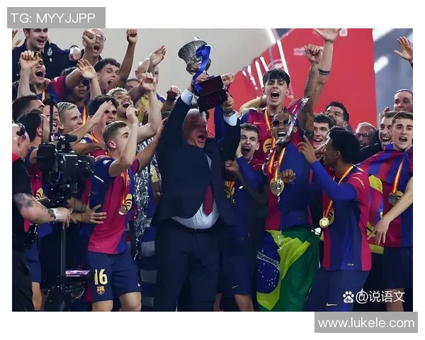 皇马与巴萨激战正酣02-03赛季经典对决回顾与分析 皇马与巴萨激战正酣02-03赛季经典对决回顾与分析