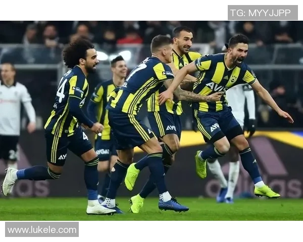 里泽斯堡主场迎战阿兰亚斯堡期待精彩对决与胜利的争夺战 里泽斯堡主场迎战阿兰亚斯堡期待精彩对决与胜利的争夺战