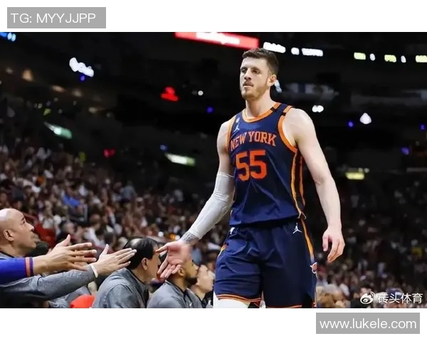 上海篮球队逆袭之路揭秘：从低谷到冠军赛的辉煌蜕变与奋斗历程