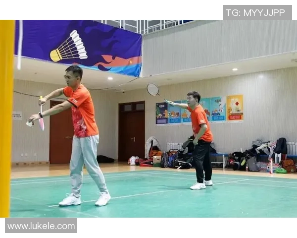 武汉羽毛球队默契配合探秘:团队协作如何助力竞技水平提升 武汉羽毛球队默契配合探秘:团队协作如何助力竞技水平提升