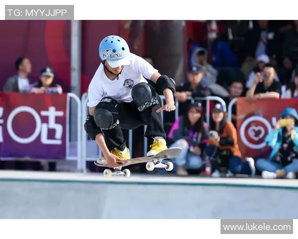 南京滑板队在极限运动联赛中以60分稳居积分榜首位